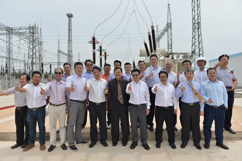 中國電建與業(yè)主團(tuán)隊合影.JPG
