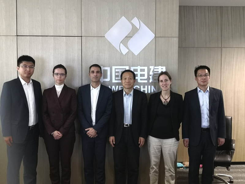法國(guó)道達(dá)爾公司到訪公司總部.jpg