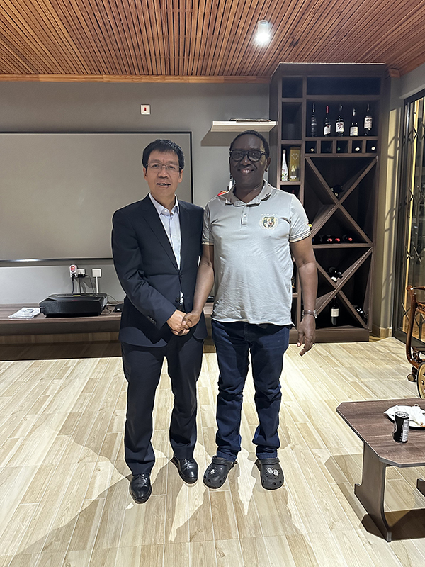 唐總拜會(huì)贊比亞能長(zhǎng)_proc.jpg
