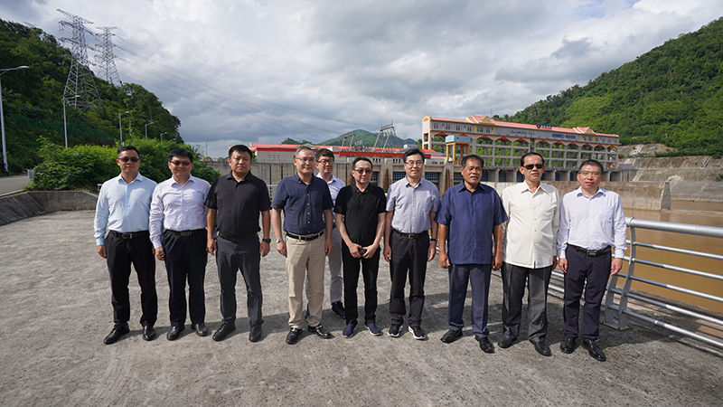一級(jí)水電站合影.JPG
